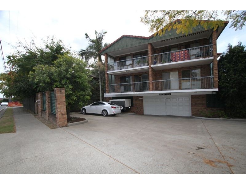 2 / 284 CAVENDISH   ROAD, Coorparoo QLD 4151