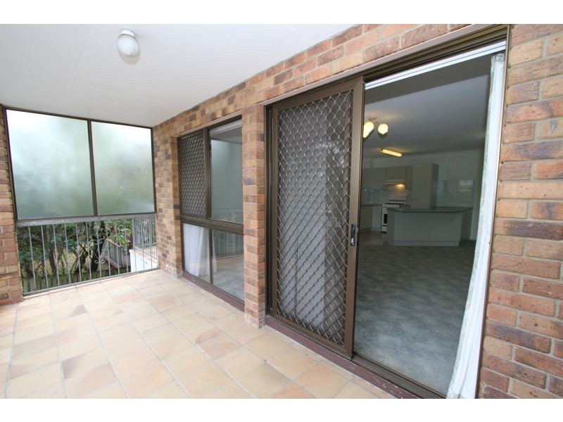 2 / 284 CAVENDISH   ROAD, Coorparoo QLD 4151