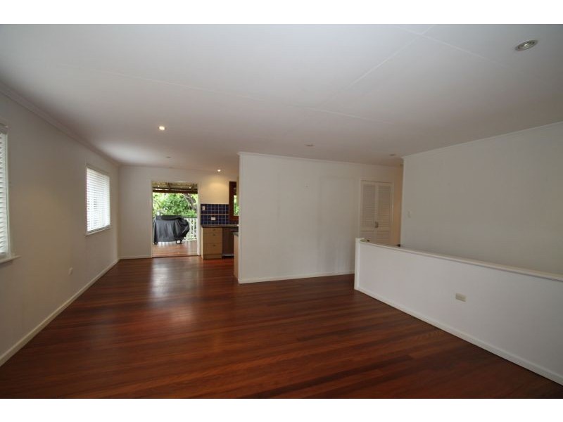 22 Lewana  Street, Mansfield QLD 4122