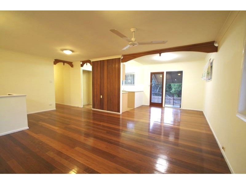 23 SPRINGFIELD STREET, Macgregor QLD 4109