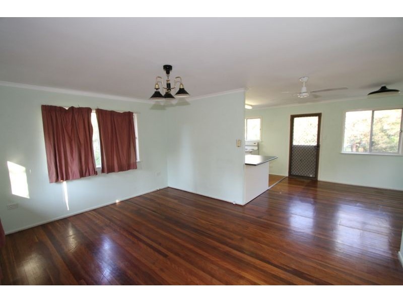 237 Oates Avenue, Holland Park QLD 4121