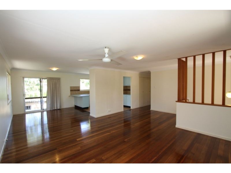 21 Fernshaw Street, Macgregor QLD 4109