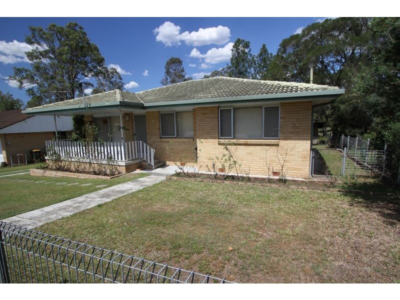 3 Peringa  Street, Coopers Plains QLD 4108