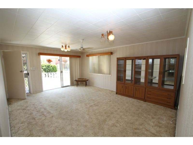 3 PERINGA  STREET, Coopers Plains QLD 4108