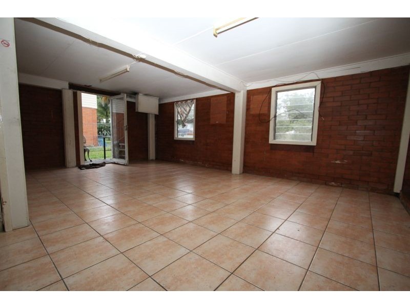 1  Whitley Street, Mount Gravatt East QLD 4122