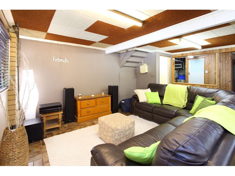 27 Bellot Street, Wishart QLD 4122