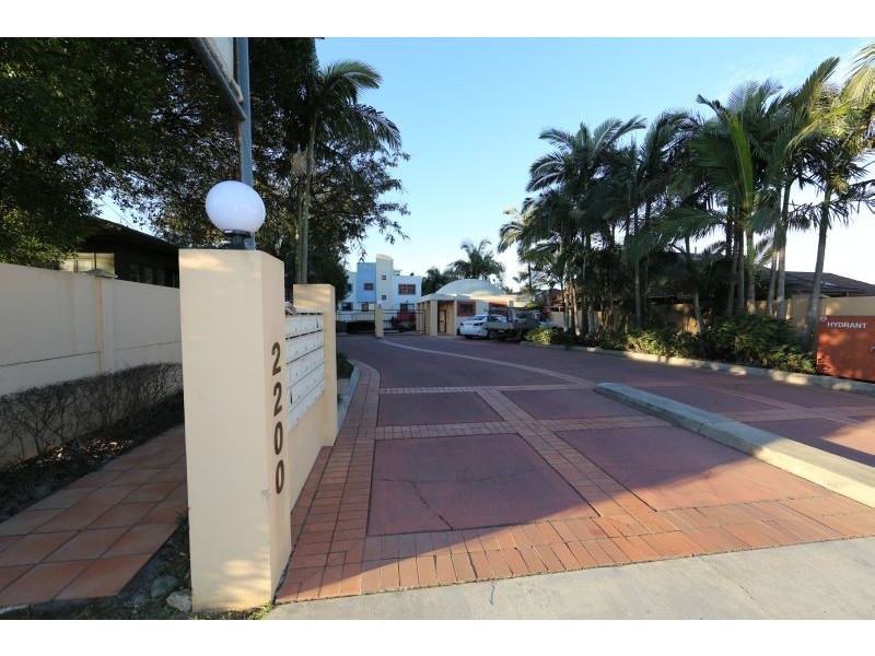 15 /2200 Logan Road, Upper Mount Gravatt QLD 4122