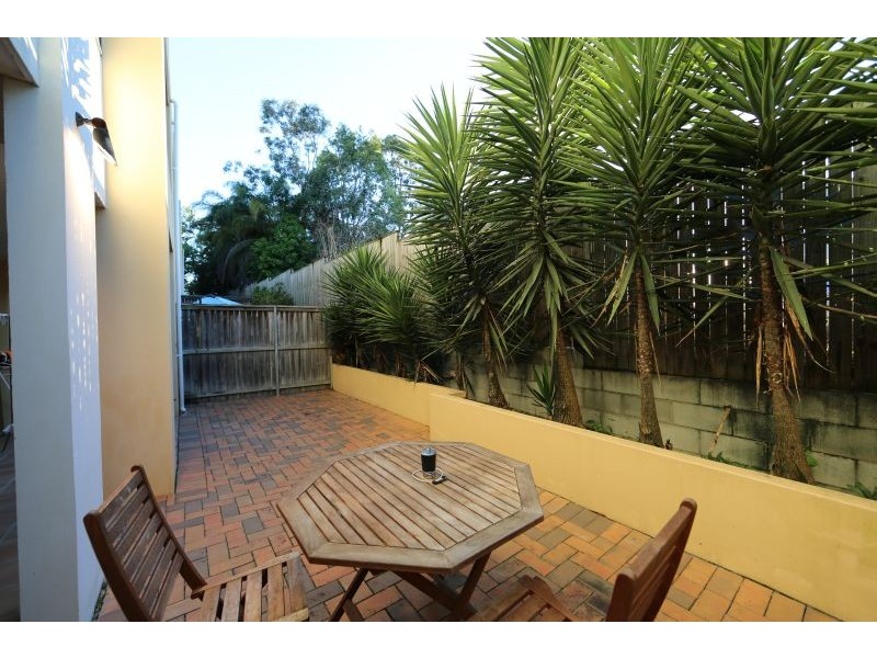 15 /2200 Logan Road, Upper Mount Gravatt QLD 4122