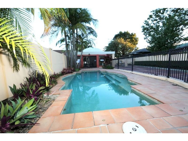 15 /2200 Logan Road, Upper Mount Gravatt QLD 4122