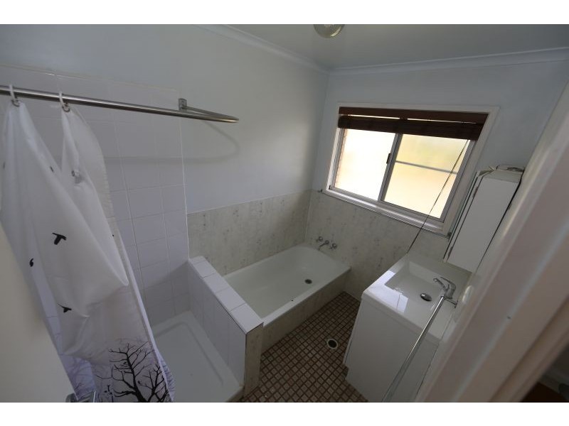 245 WECKER  ROAD, Mansfield QLD 4122