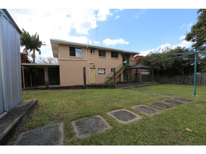 245 WECKER  ROAD, Mansfield QLD 4122