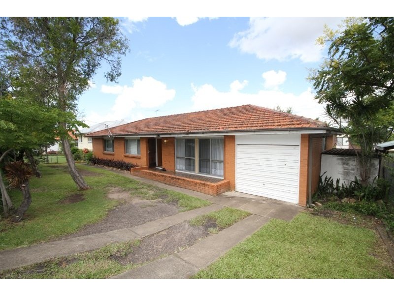 115 Broadwater Road, Mount Gravatt East QLD 4122