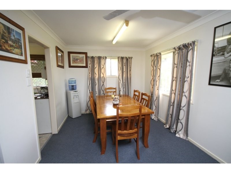 17 Hilary Street, Wishart QLD 4122