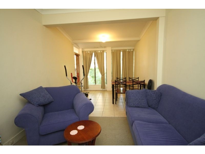 70 Newbolt, Holland Park QLD 4121