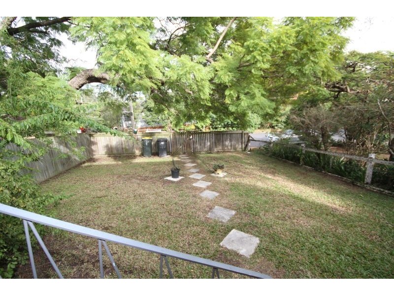 70 Newbolt, Holland Park QLD 4121