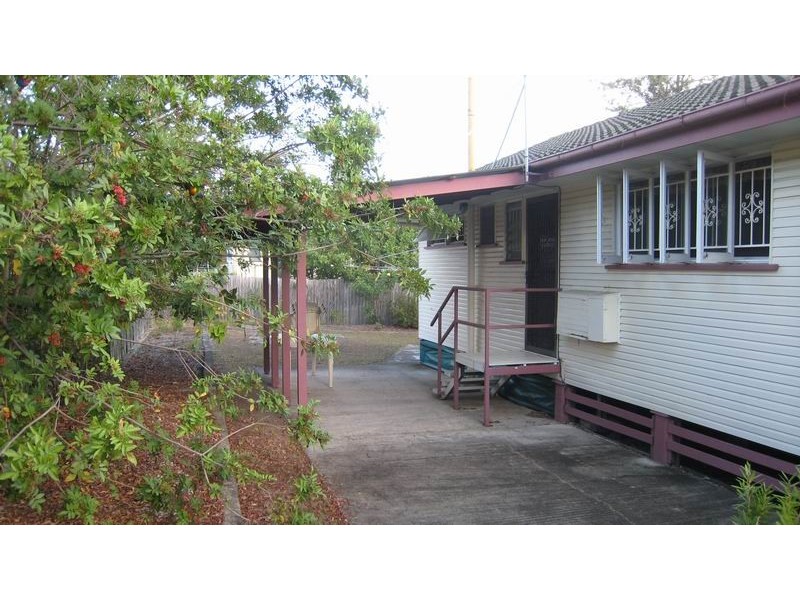 35 Casmaria Street, Mansfield QLD 4122