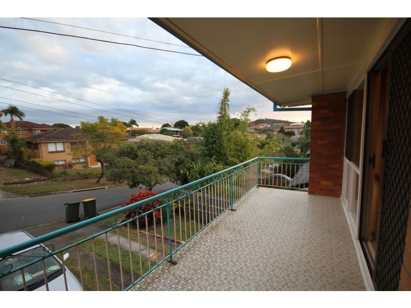 15 Danina Street, Mansfield QLD 4122