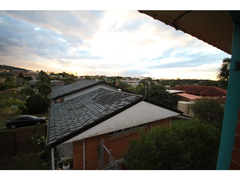 15 Danina Street, Mansfield QLD 4122