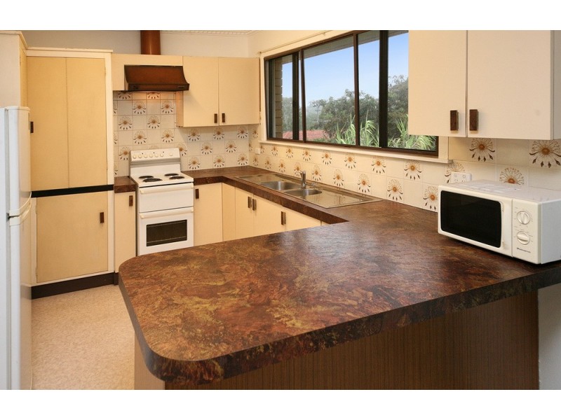 6 Dirkala Street, Mansfield QLD 4122