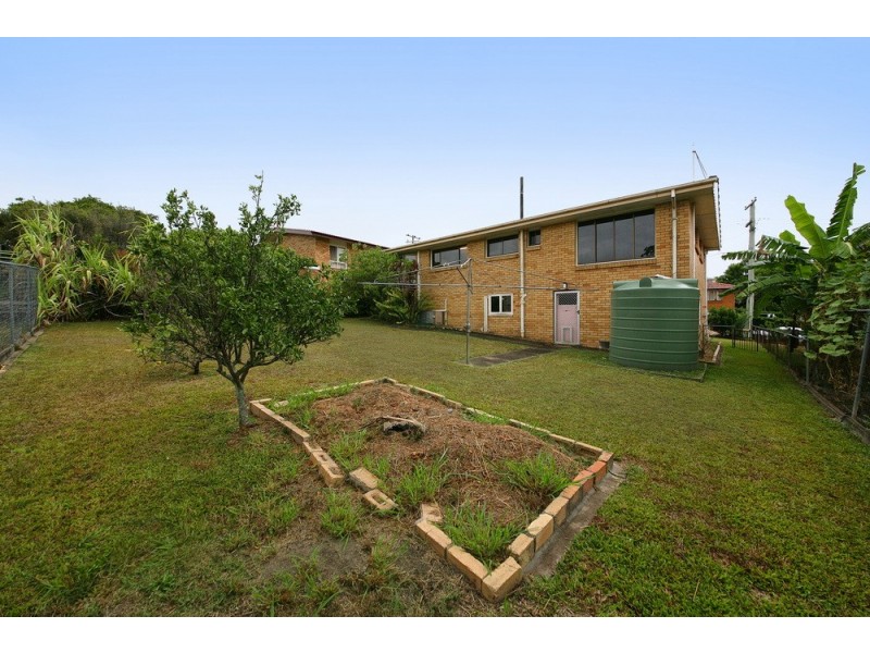 6 Dirkala Street, Mansfield QLD 4122