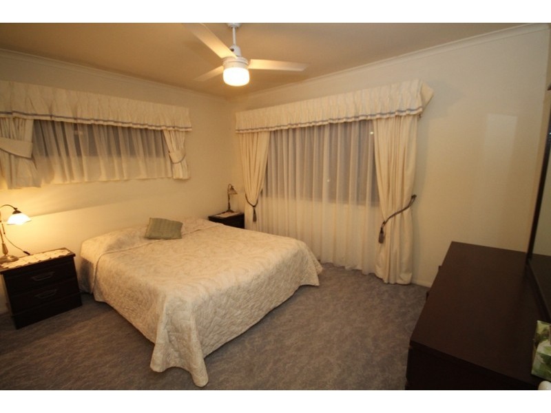 16 Cottonvale Street, Coopers Plains QLD 4108