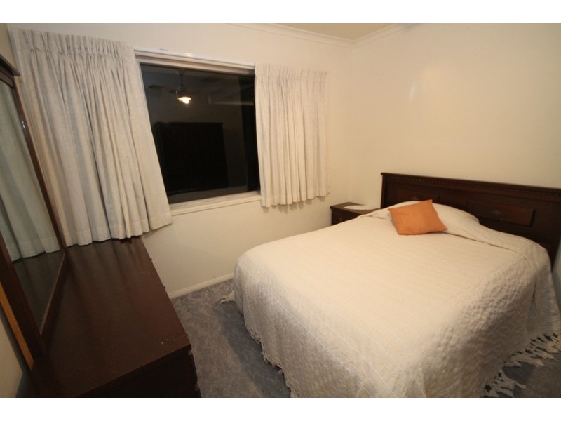 16 Cottonvale Street, Coopers Plains QLD 4108