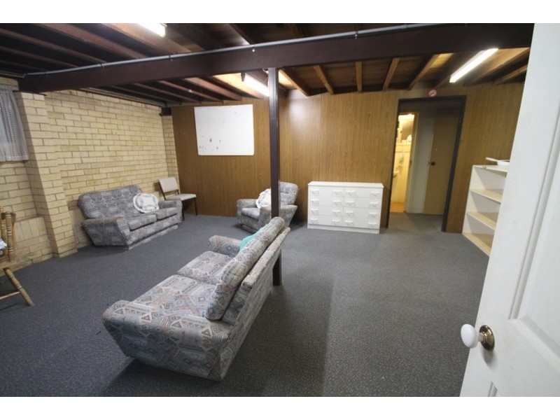 16 Cottonvale Street, Coopers Plains QLD 4108