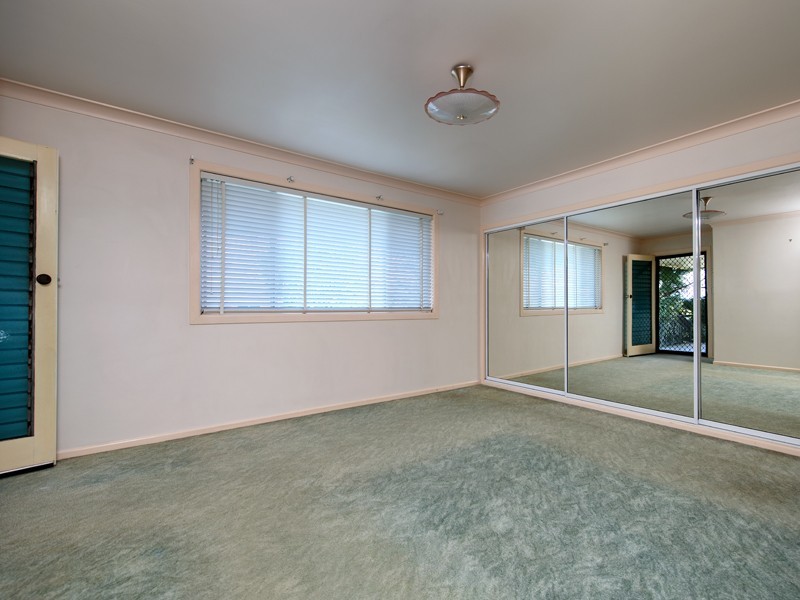 2 Trident Street, Mansfield QLD 4122