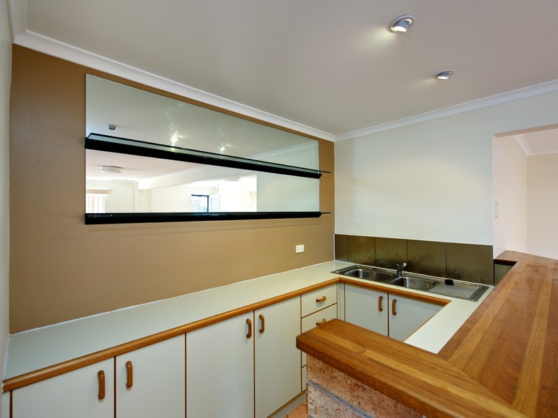 2 Trident Street, Mansfield QLD 4122