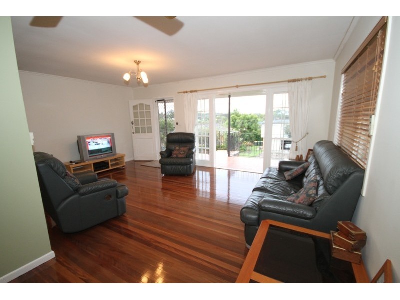 15 Kiparra Street, Mansfield QLD 4122