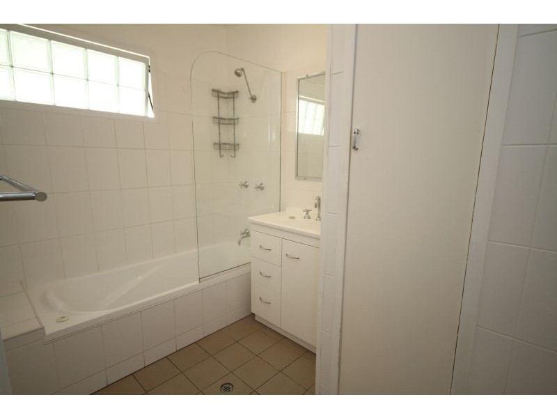 4 Casmaria Street, Mansfield QLD 4122