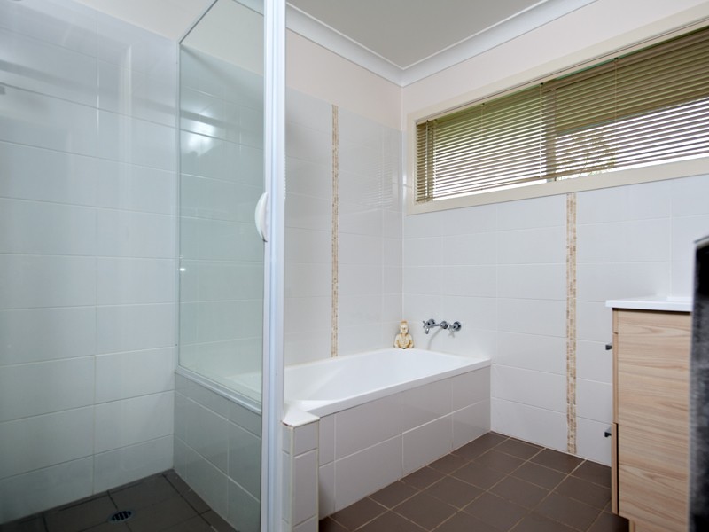 9 Irandi Street, Mansfield QLD 4122