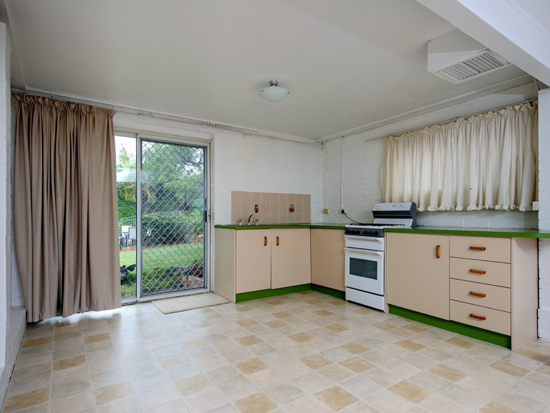 9 Irandi Street, Mansfield QLD 4122