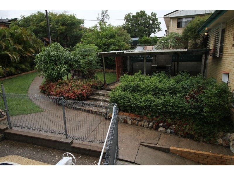 25 Mingera Street, Mansfield QLD 4122