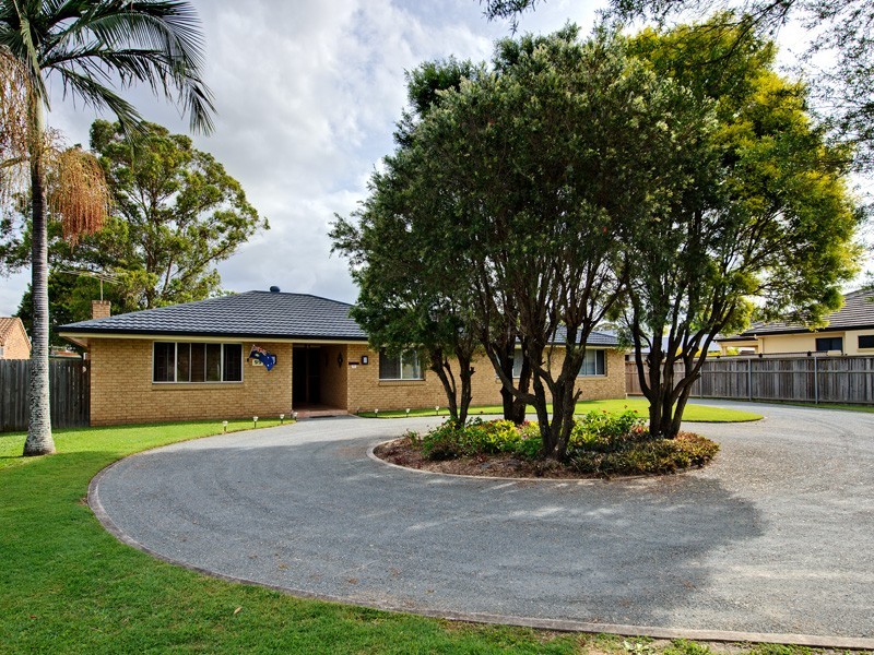 99 Pine Street, Runcorn QLD 4113