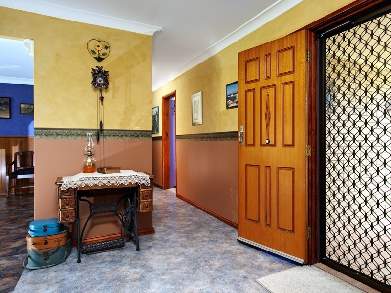 99 Pine Street, Runcorn QLD 4113