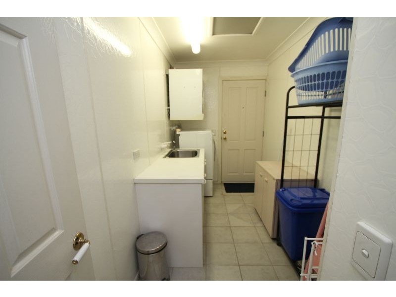 3 Mansfield Place, Mansfield QLD 4122