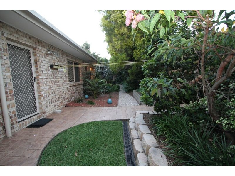 3 Mansfield Place, Mansfield QLD 4122