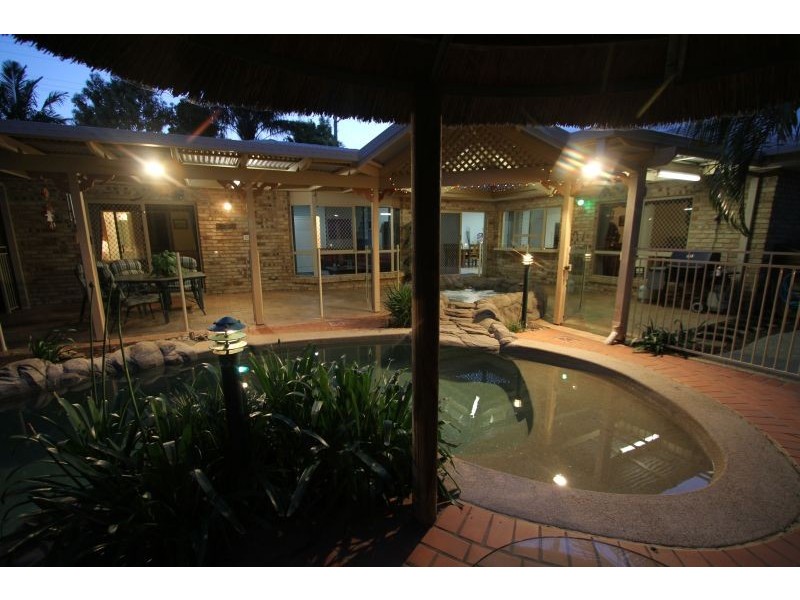 3 Mansfield Place, Mansfield QLD 4122