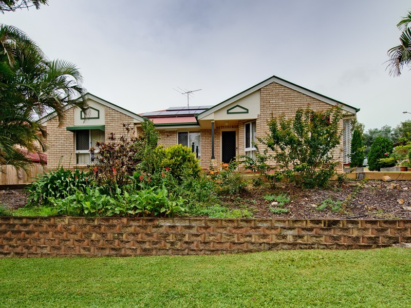 3 Hythe Street, Mansfield QLD 4122