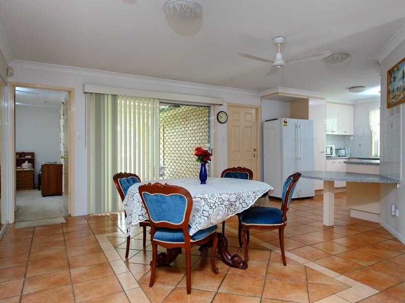 3 Hythe Street, Mansfield QLD 4122