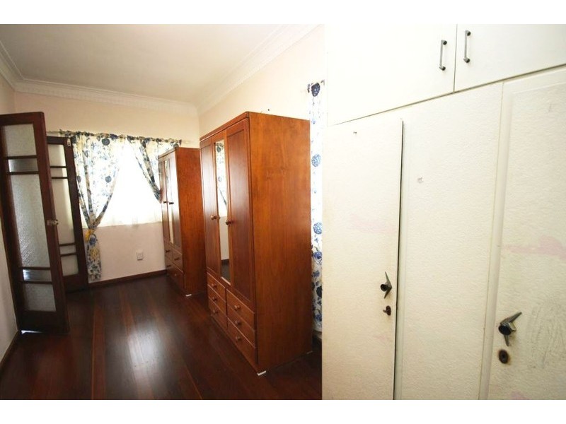 2 Hockings Street, Holland Park West QLD 4121