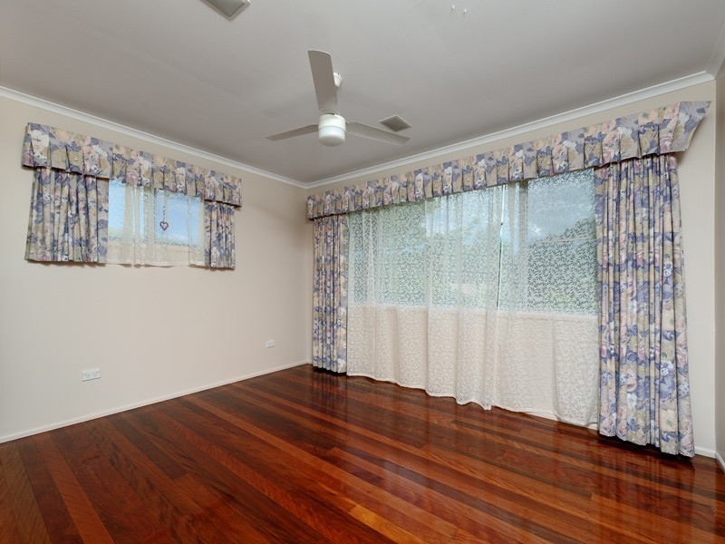 22 Miandetta, Mansfield QLD 4122