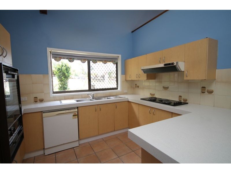 393 Pine Mountain Road, Mansfield QLD 4122