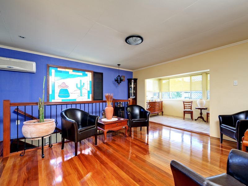 22 Pareena Crescent, Mansfield QLD 4122