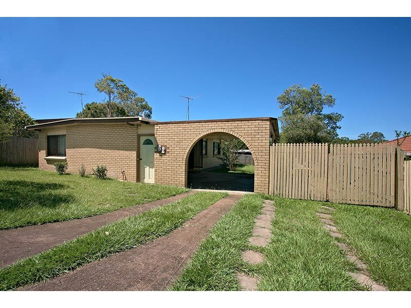 62 Ham Road, Mansfield QLD 4122
