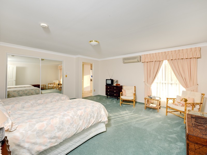 77 The Avenue, Sunnybank Hills QLD 4109