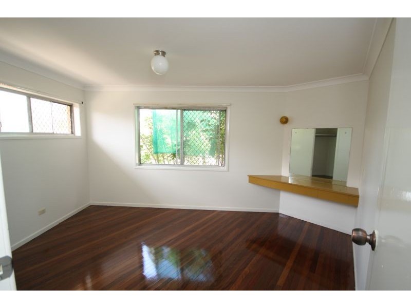 14 Tora, Macgregor QLD 4109