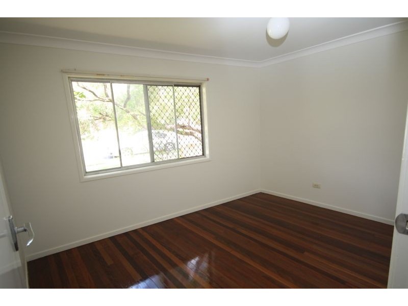 14 Tora, Macgregor QLD 4109