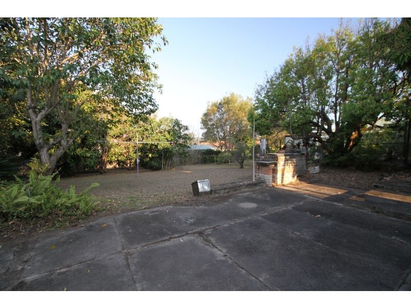 11 Florence Street, Carina QLD 4152